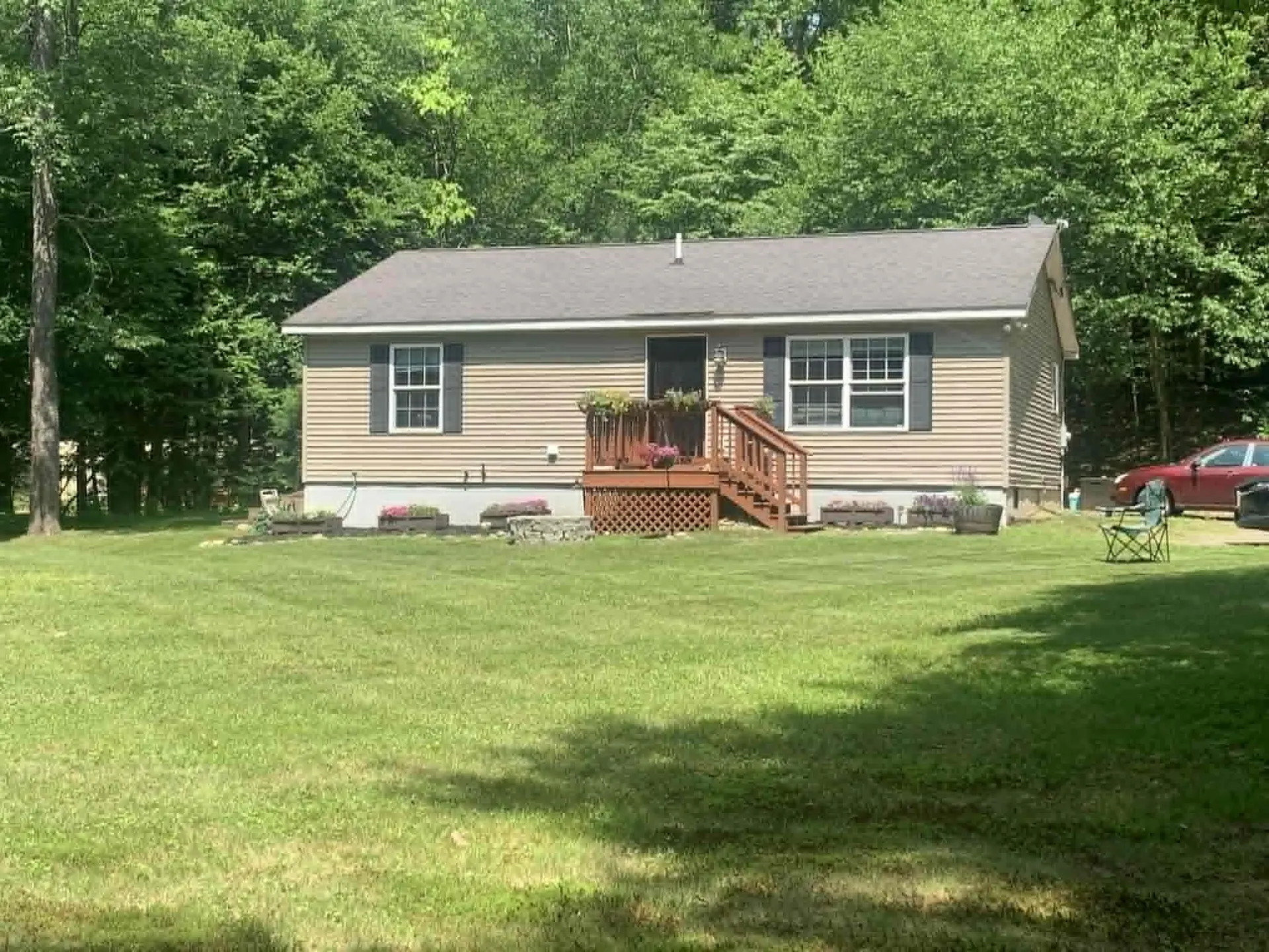 22 Deans Landing Chesterfield NH 03443