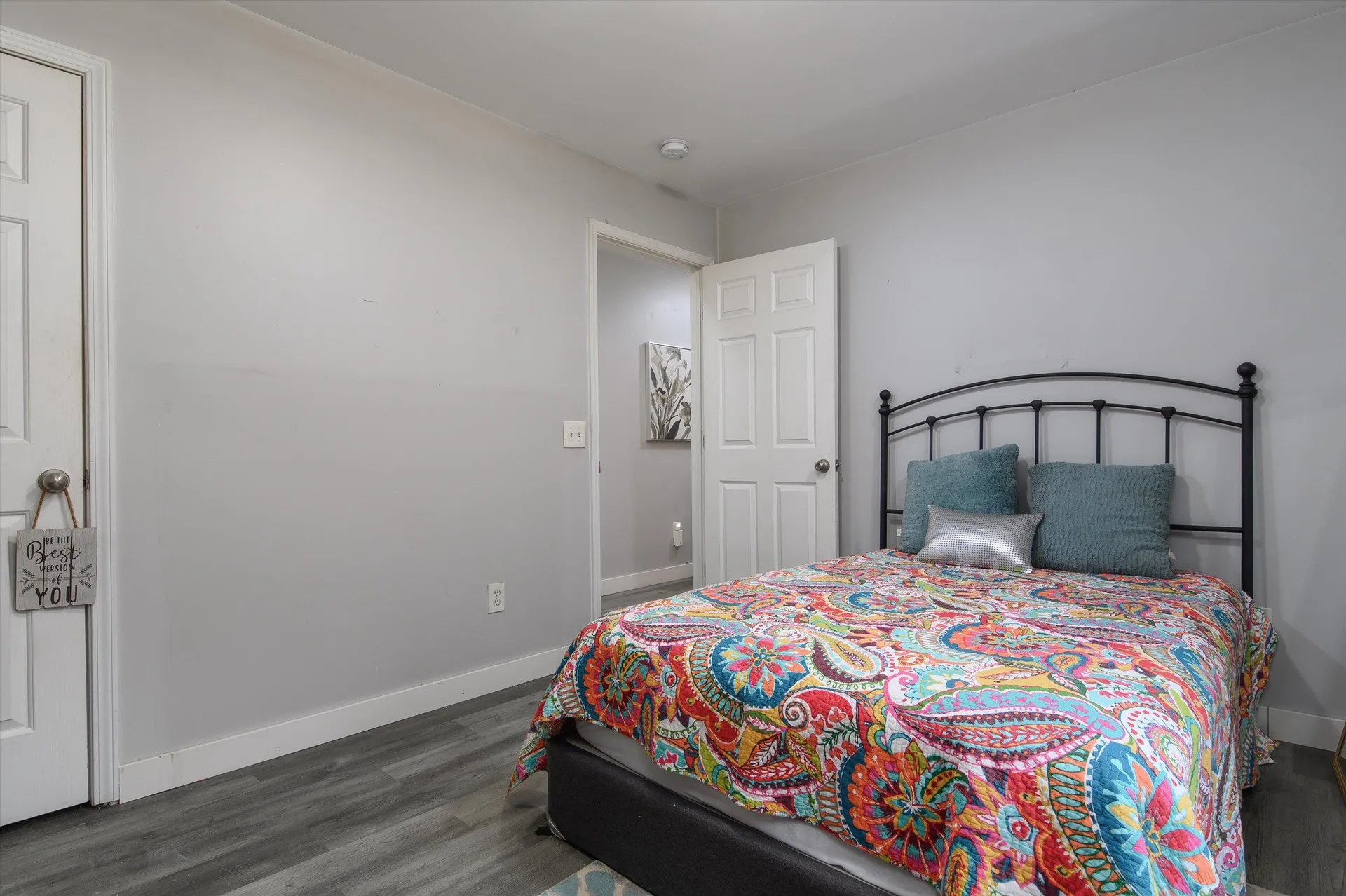 22 Deans Landing Chesterfield NH 03443