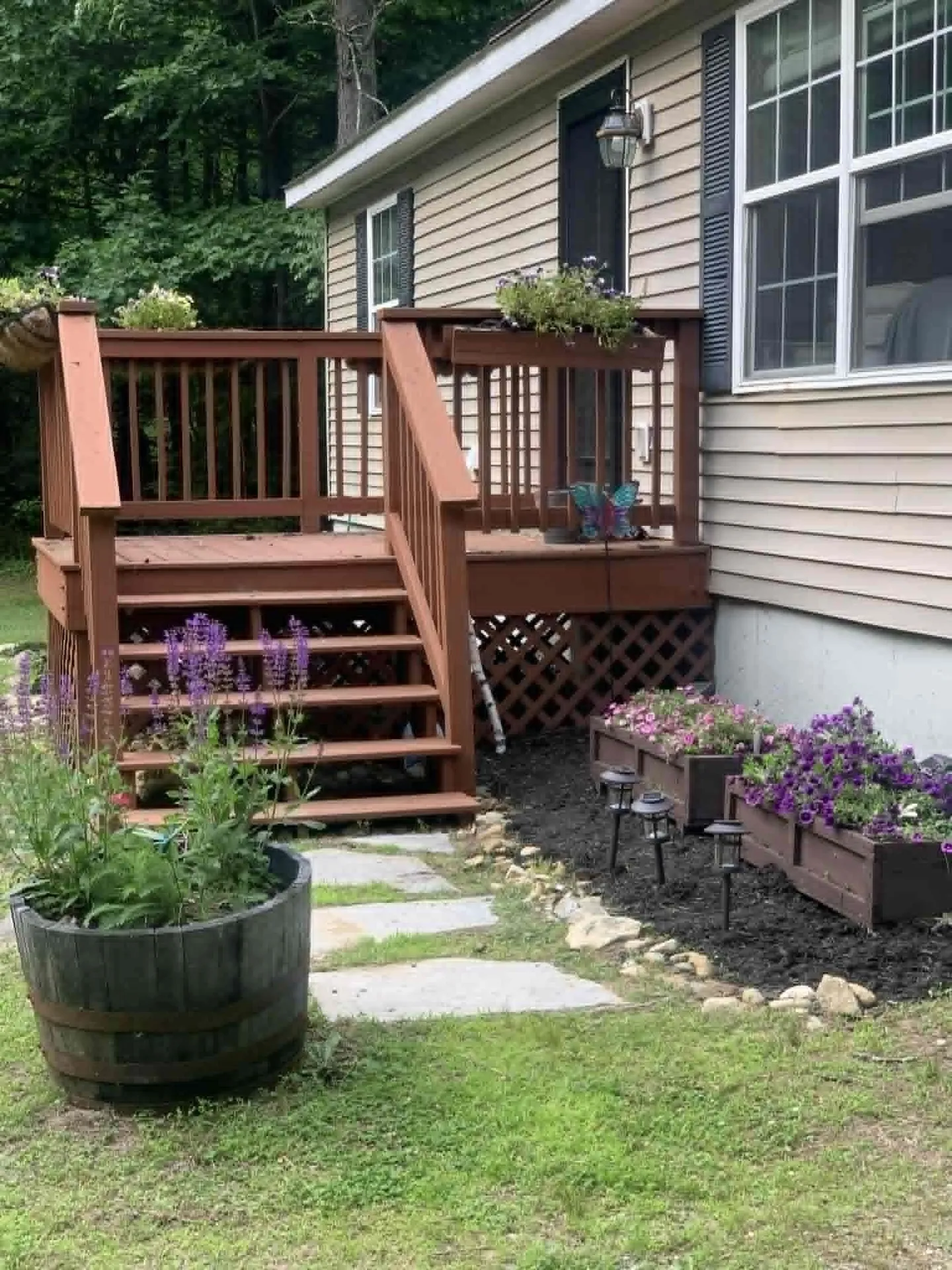22 Deans Landing Chesterfield NH 03443