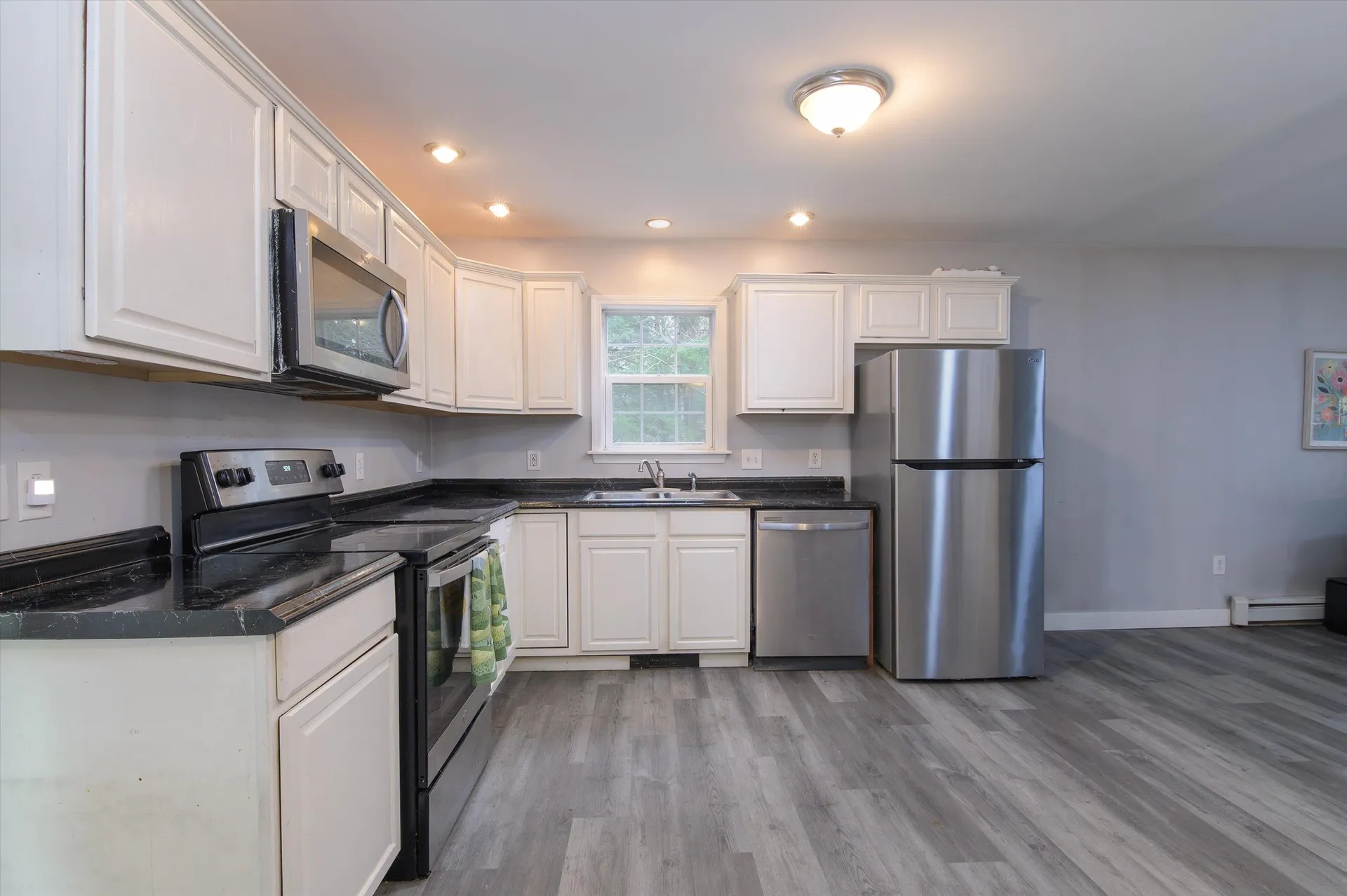 22 Deans Landing Chesterfield NH 03443