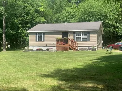 22 Deans Landing Chesterfield NH 03443