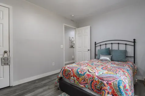 22 Deans Landing Chesterfield NH 03443