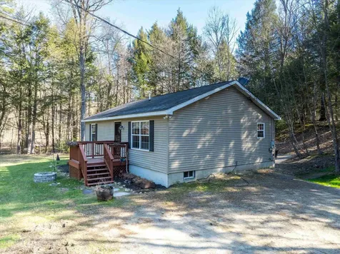 22 Deans Landing Chesterfield NH 03443