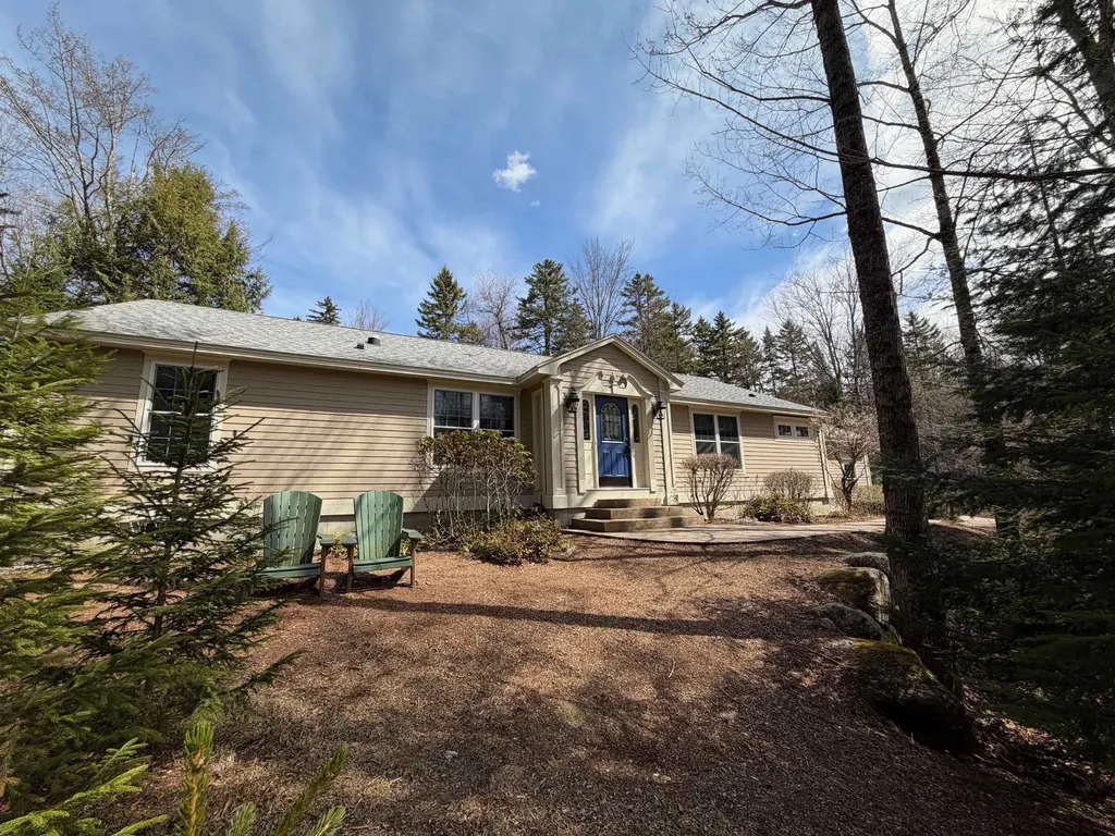 56 Glenwood Drive Springfield NH 03284