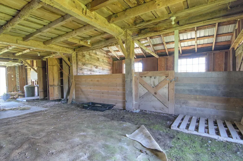 2091 North Lake Road Benson VT 05743