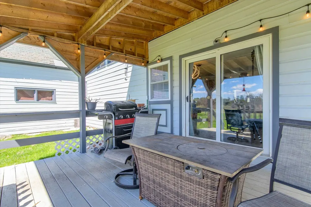 2091 North Lake Road Benson VT 05743