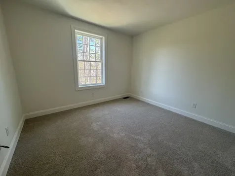 7B Dearborn Circle Goffstown NH 03045