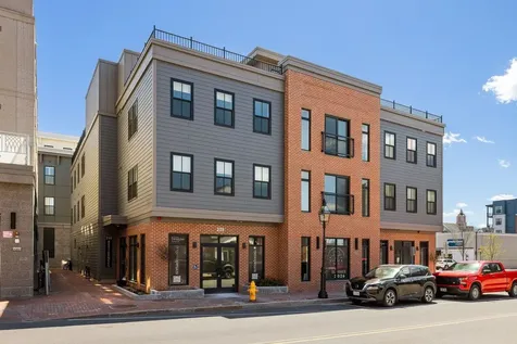 238 Deer Street Portsmouth NH 03801