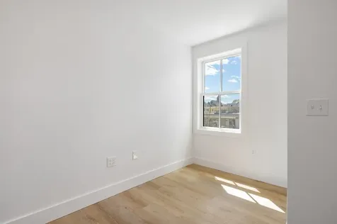 238 Deer Street Portsmouth NH 03801