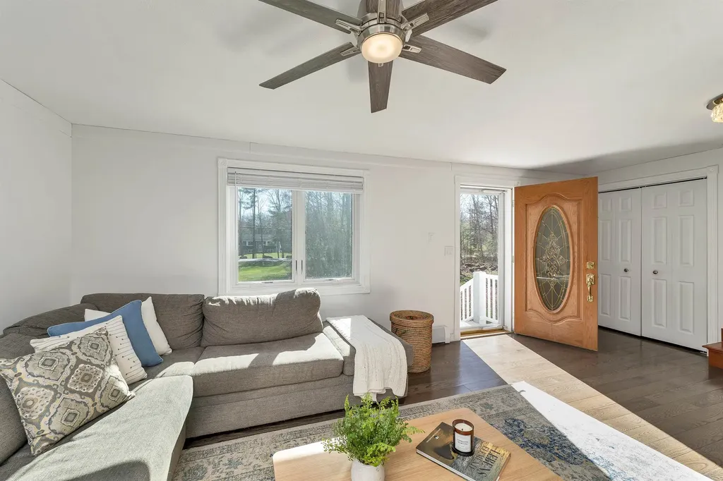 284A High Range Road Londonderry NH 03053