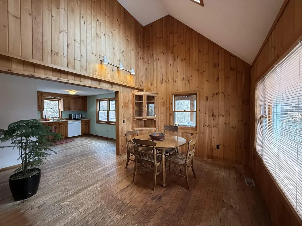 33 Kolbe Lane Enfield NH 03748