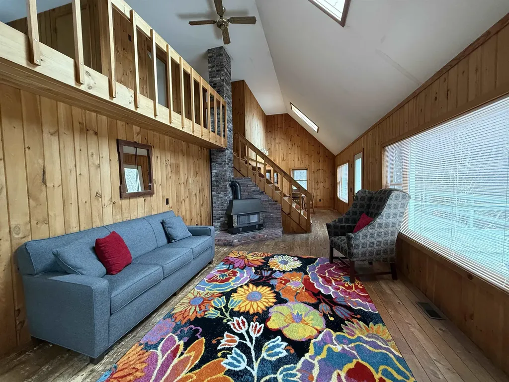 33 Kolbe Lane Enfield NH 03748