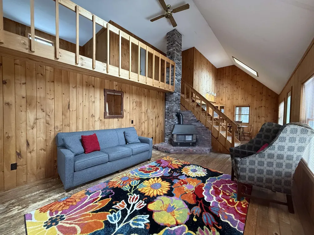 33 Kolbe Lane Enfield NH 03748