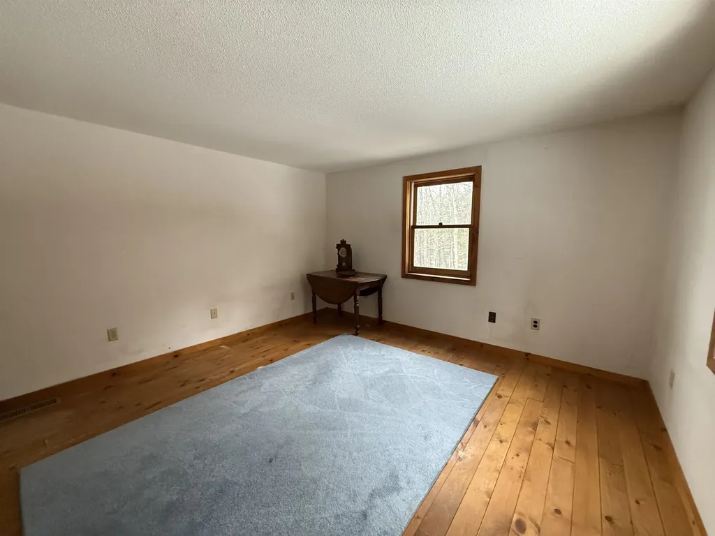 33 Kolbe Lane Enfield NH 03748