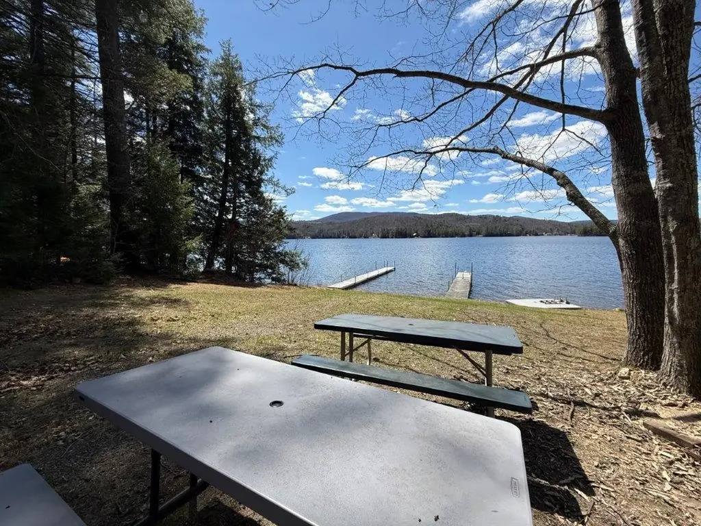 33 Kolbe Lane Enfield NH 03748