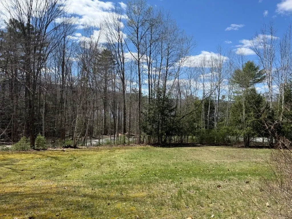 33 Kolbe Lane Enfield NH 03748