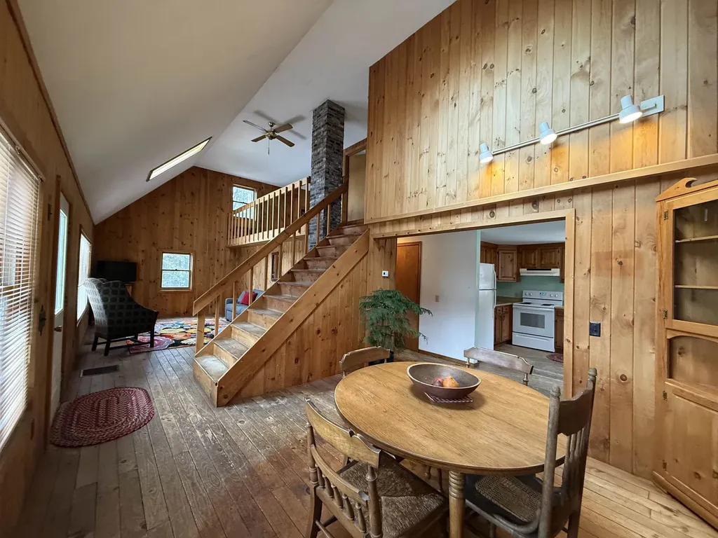 33 Kolbe Lane Enfield NH 03748