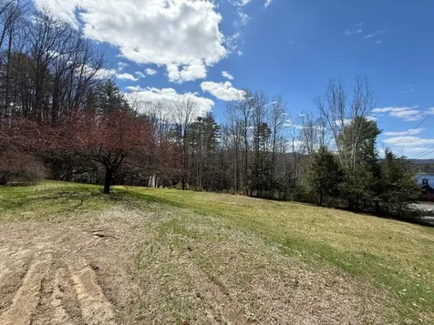 33 Kolbe Lane Enfield NH 03748