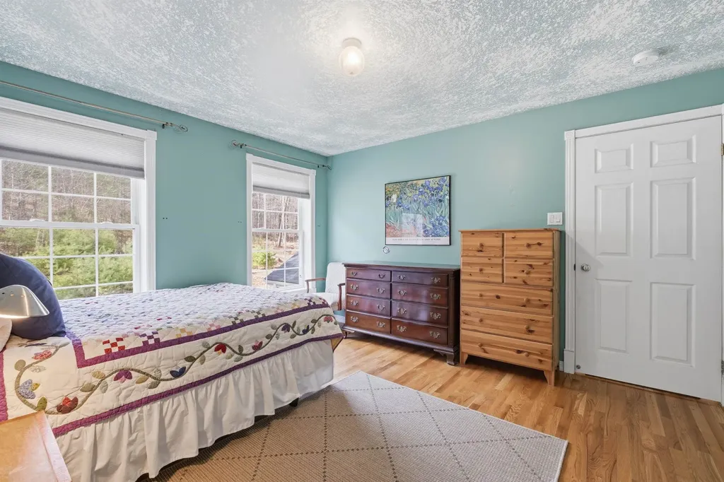 249 Perch Pond Road Holderness NH 03245