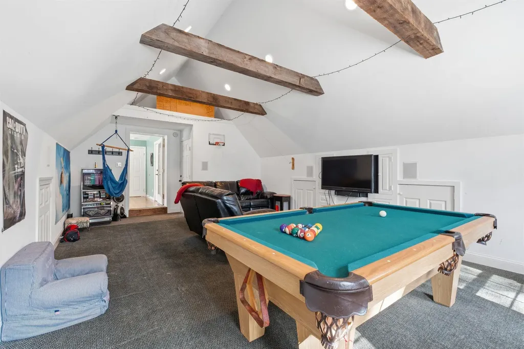 249 Perch Pond Road Holderness NH 03245
