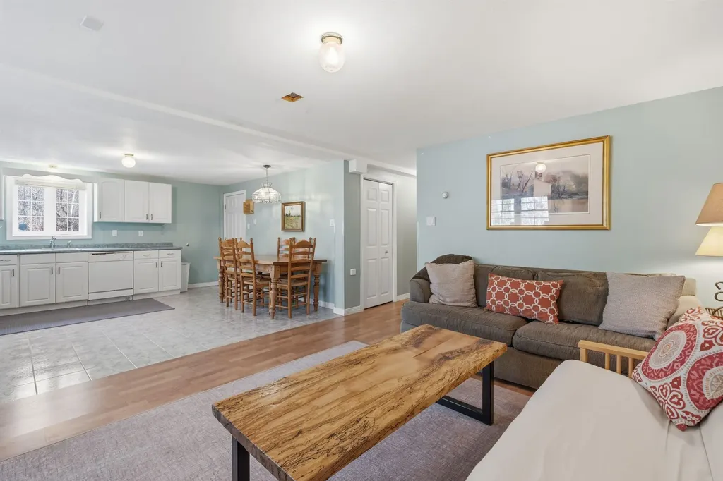 249 Perch Pond Road Holderness NH 03245