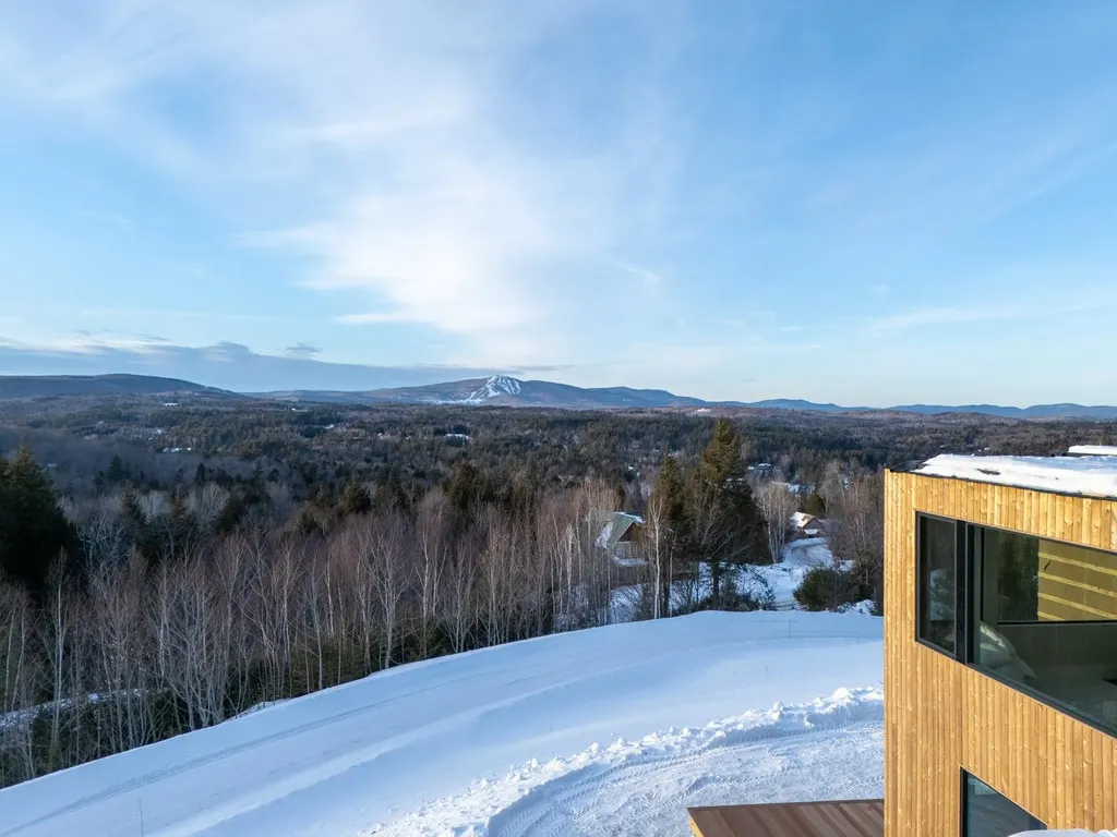 59 Garden Loop Road Winhall VT 05340