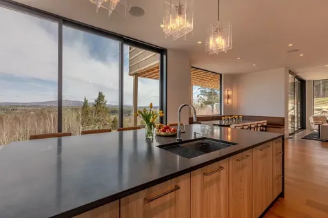 59 Garden Loop Road Winhall VT 05340