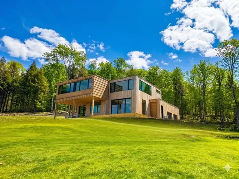 59 Garden Loop Road Winhall VT 05340