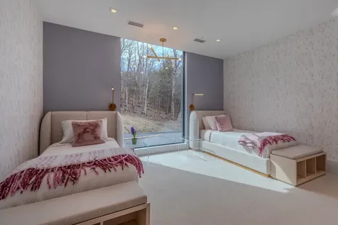 59 Garden Loop Road Winhall VT 05340