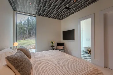 59 Garden Loop Road Winhall VT 05340