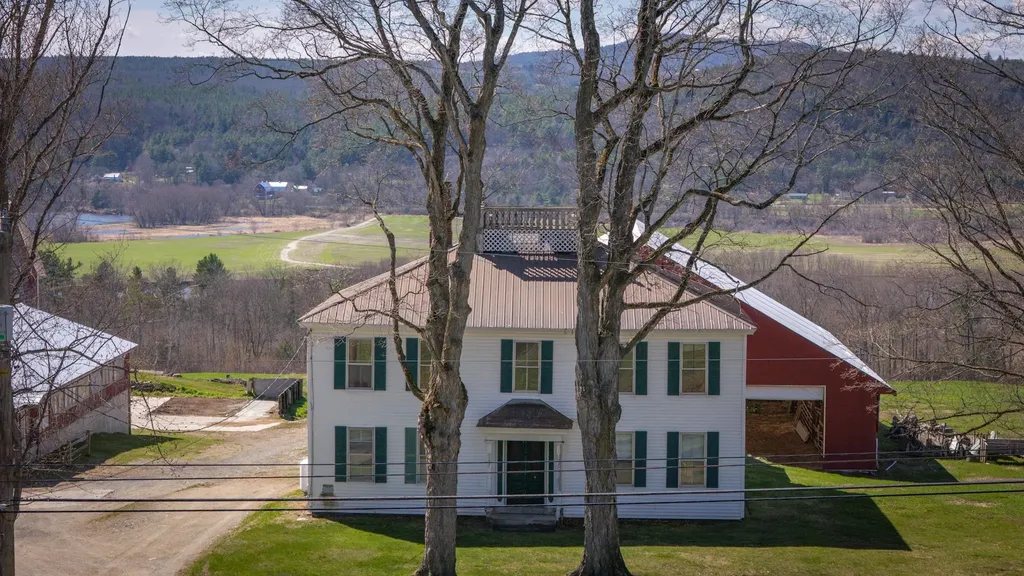 529 Nh Route 10 Piermont NH 03779
