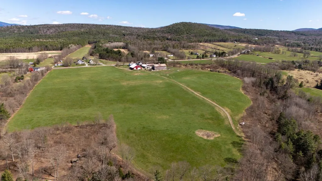 529 Nh Route 10 Piermont NH 03779