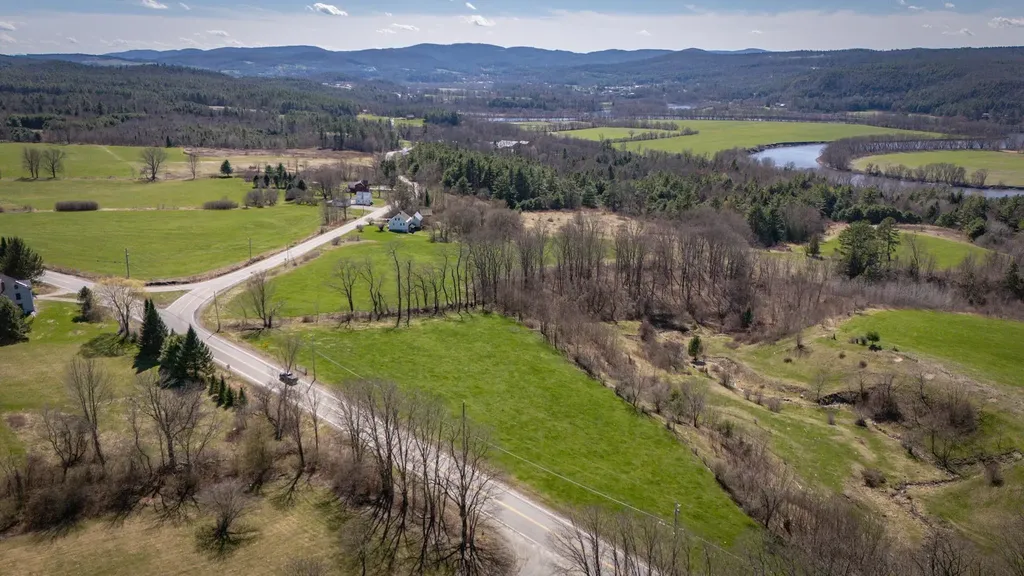 529 Nh Route 10 Piermont NH 03779