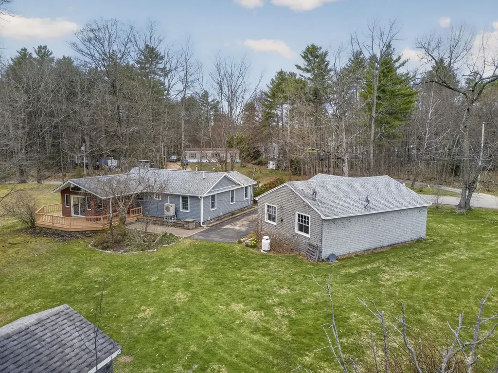 405 N River Road Epping NH 03042