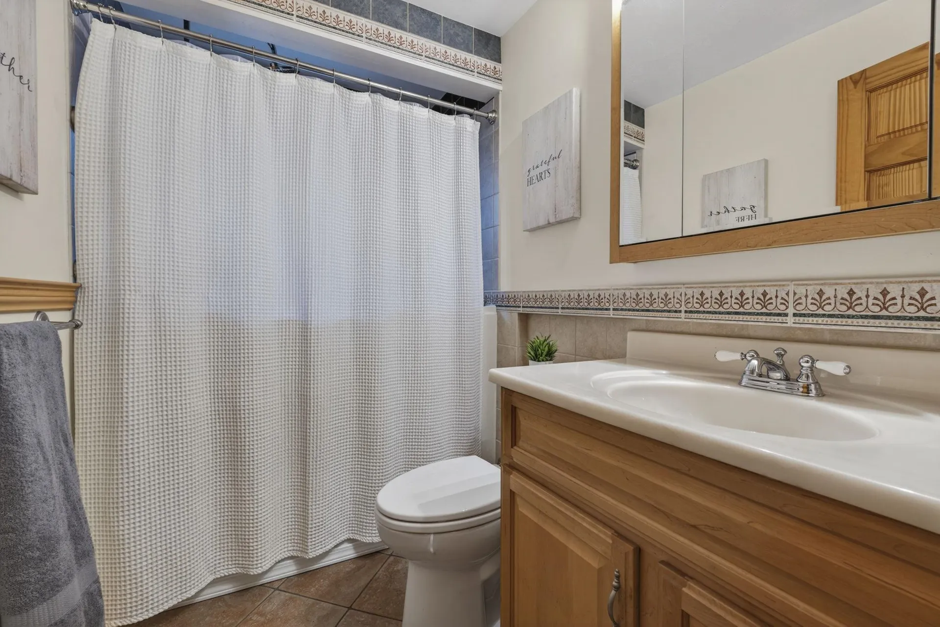 405 N River Road Epping NH 03042