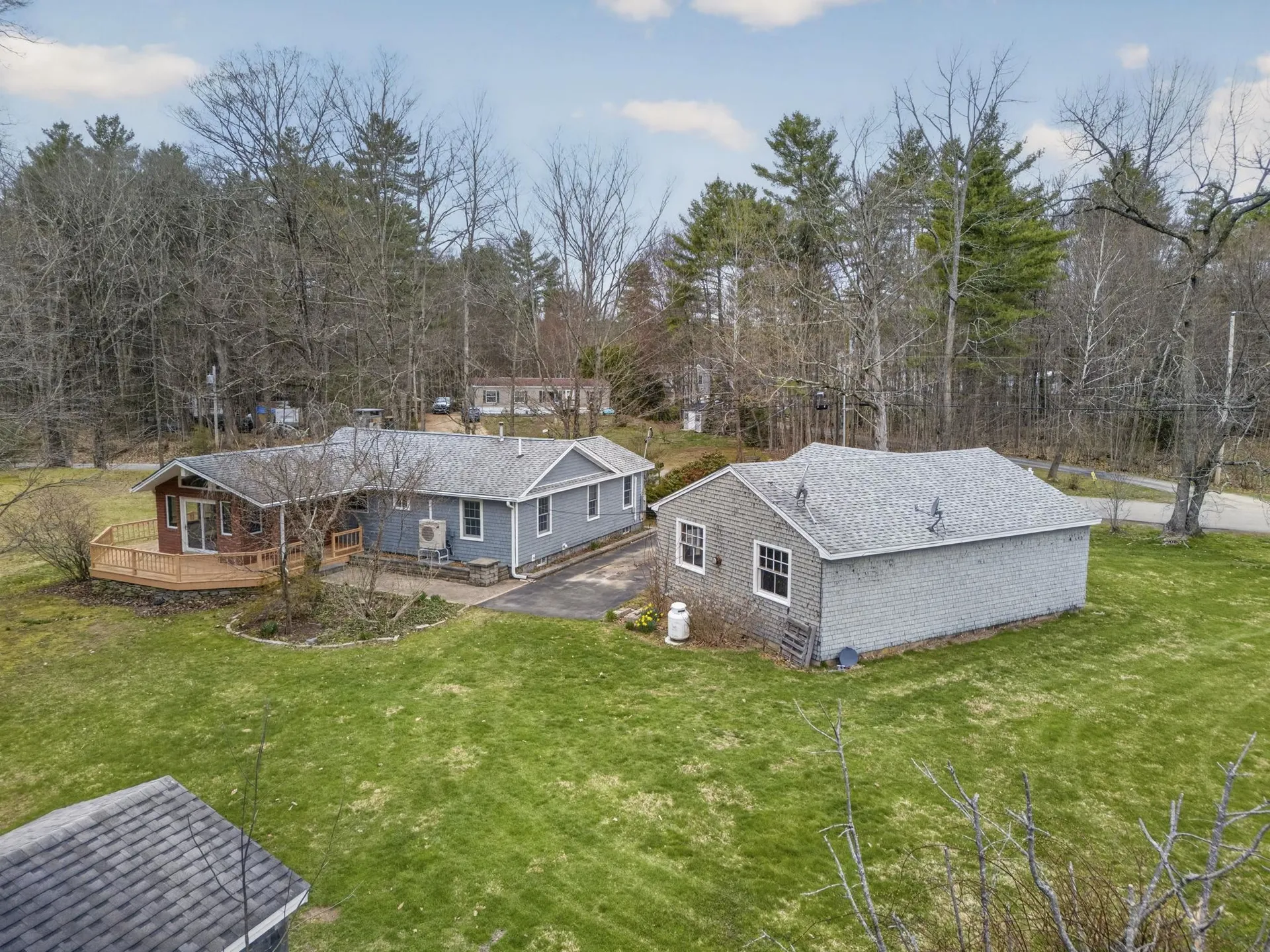 405 N River Road Epping NH 03042