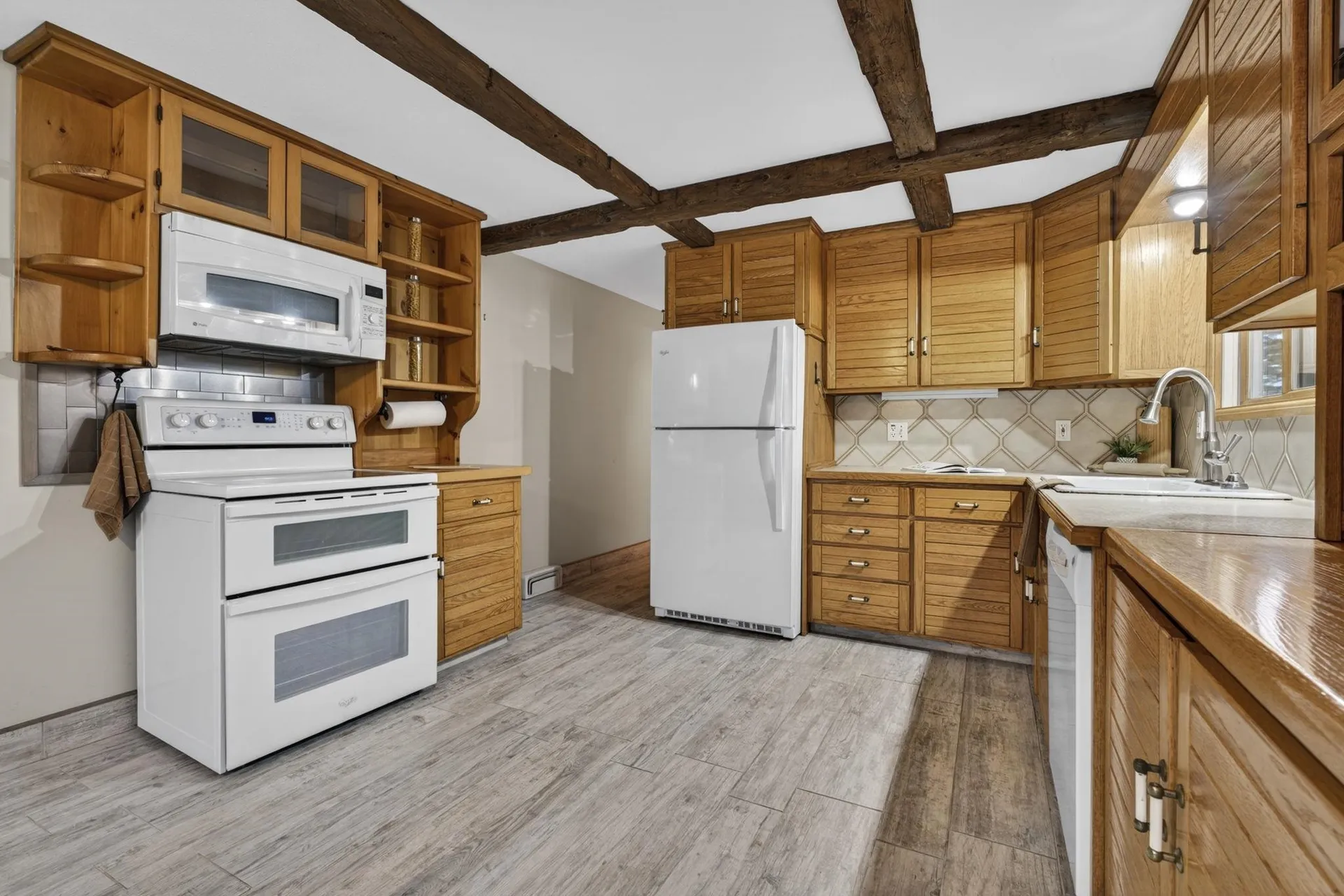 405 N River Road Epping NH 03042