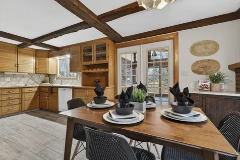 405 N River Road Epping NH 03042