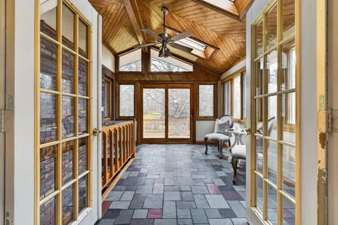 405 N River Road Epping NH 03042