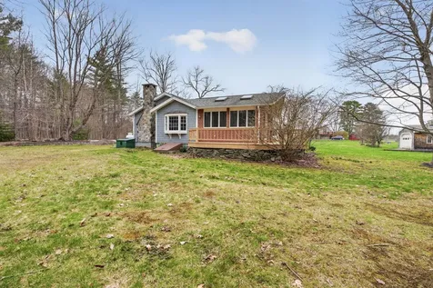 405 N River Road Epping NH 03042