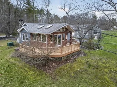405 N River Road Epping NH 03042