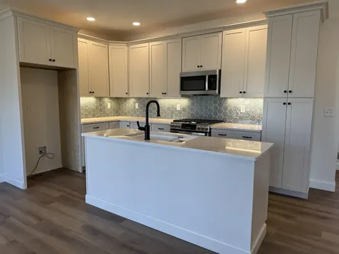 8A Dearborn Circle Goffstown NH 03045