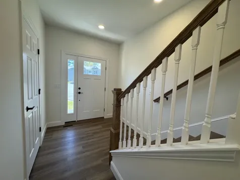 8A Dearborn Circle Goffstown NH 03045
