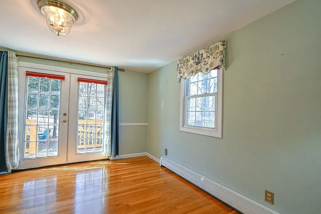 32 Hickory Drive Amherst NH 03031