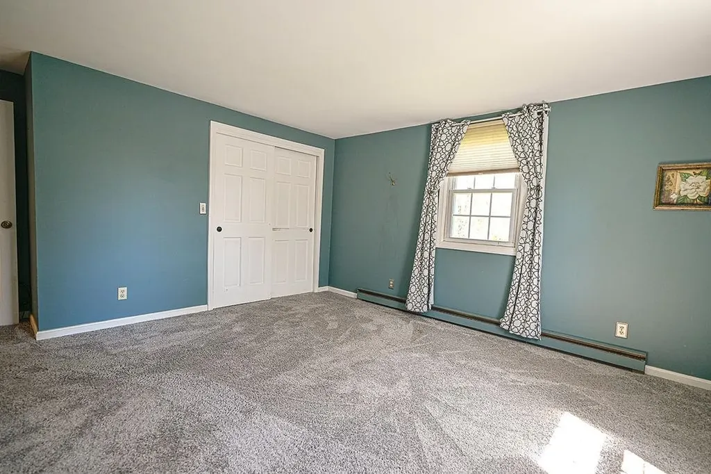 32 Hickory Drive Amherst NH 03031