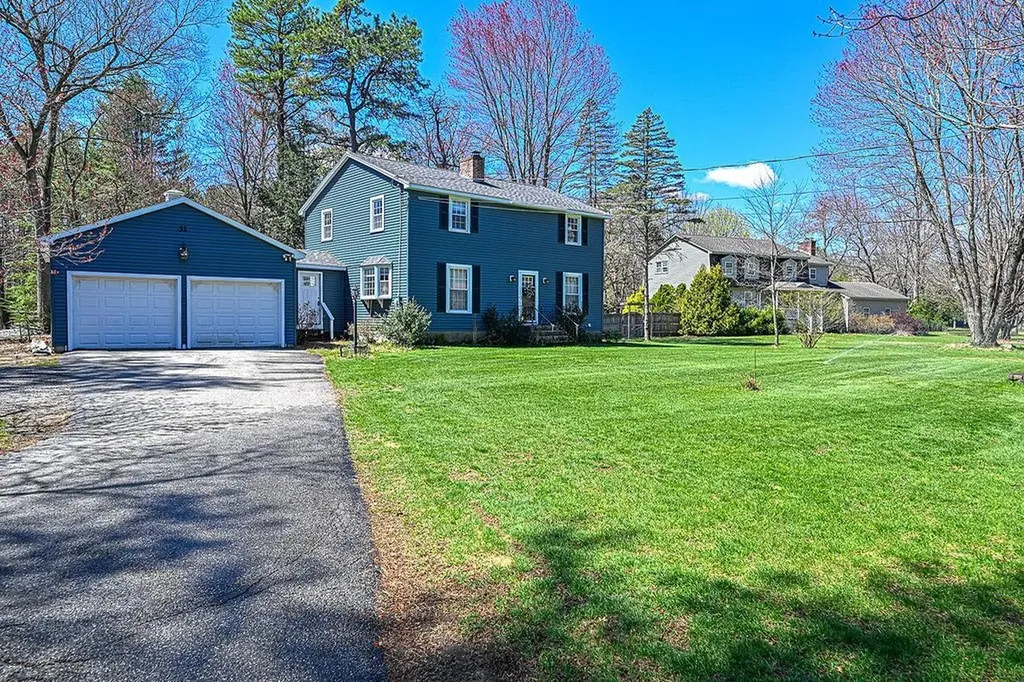 32 Hickory Drive Amherst NH 03031