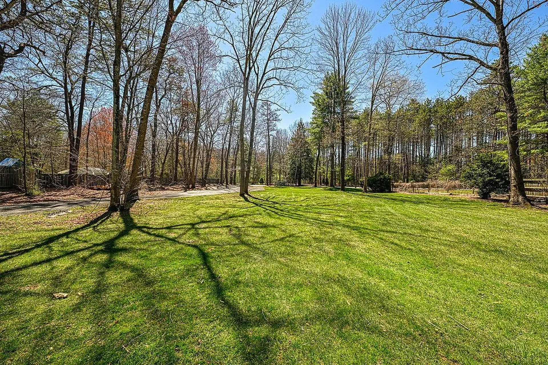 32 Hickory Drive Amherst NH 03031