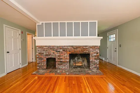 32 Hickory Drive Amherst NH 03031