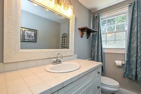 32 Hickory Drive Amherst NH 03031