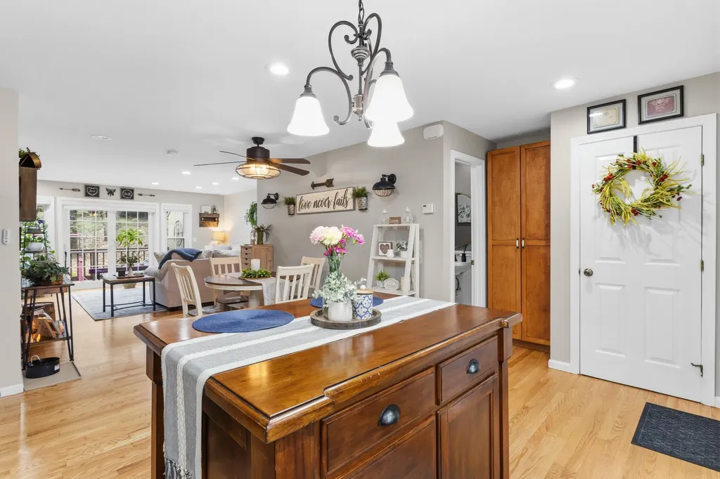 1465 Hooksett Road Hooksett NH 03106